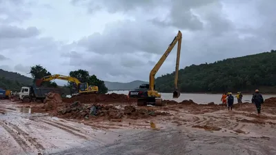 ಶಿರೂರು ಭೂಕುಸಿತ  ಮುಂದುವರಿದ ಕಾರ್ಯಾಚರಣೆಗೆ ಈಶ್ವರ್ ಮಲ್ಪೆ ತಂಡ ಸಾಥ್