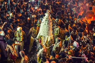 ಇಂದು ಬೆಂಗಳೂರು ಕರಗ ಲಕ್ಷಾಂತರ ಭಕ್ತರು ಭಾಗಿ  